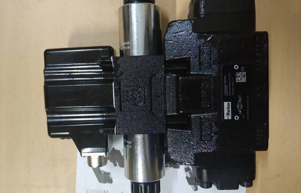 Parker D31FBE01DC4NF00 Pilot Operated Proportional Directional Control Valve